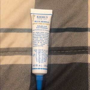 Kielhl’s Blue Herbal Spot treatment
